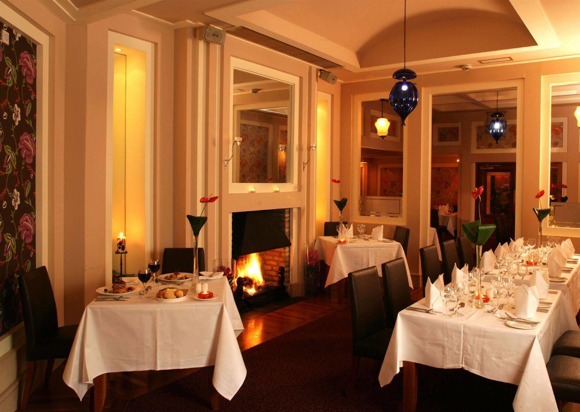 Westwood Hotel Galway Restaurante foto